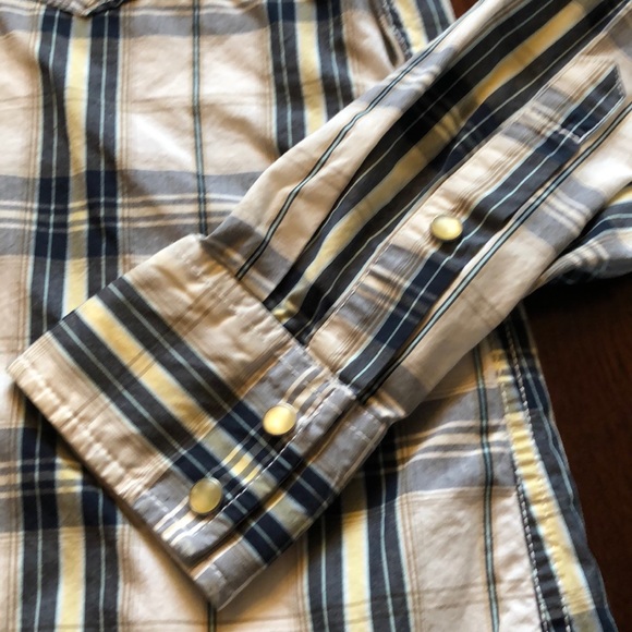 Hollister Snap Down - Picture 5 of 8